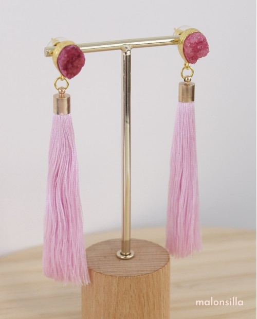 Pendientes borla rosa